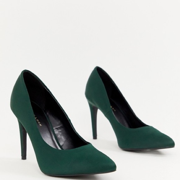 NWOT Green Satin Pumps - Picture 2 of 2